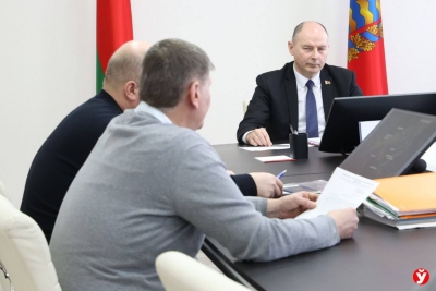 Алексей Кушнаренко провел прием граждан в Воложине